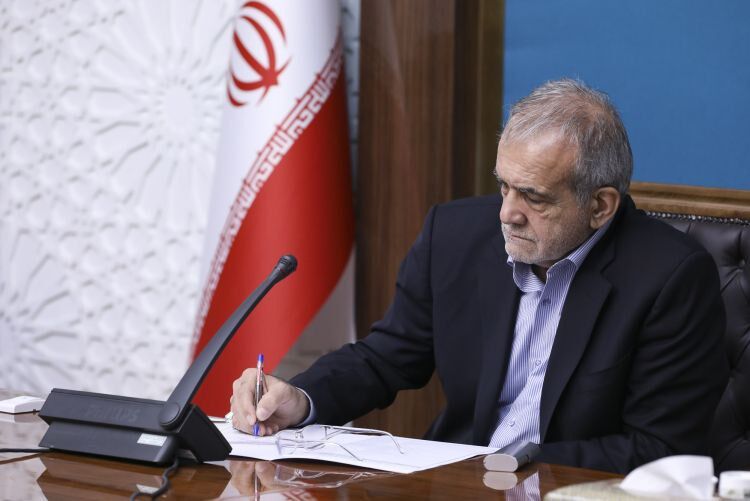 دستور پزشکیان برای دلجویی از خانواده جوان اهوازی و برخورد قاطع با خاطیان