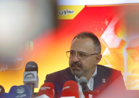 نرخ تسعیر ارز و کارت‌های بازرگانی؛ فشار مضاعف بر فولادسازان