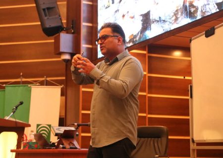 نخستین دوره «دانش‌افزار رسانه نوین» کشور به میزبانی اهواز برگزار شد