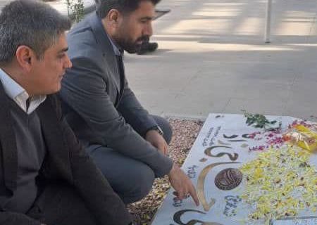 مسئولان خانه مطبوعات کشور با شهید سردار حاجی‌زاده در گلزار شهدای تهران تجدید میثاق کردند