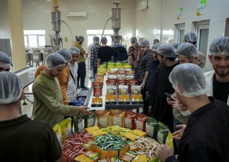 روایت عینی پیشرفت در مزارع نیشکر خوزستان؛ بازدید دانشجویان علم و صنعت از زنجیره تولید شکر
