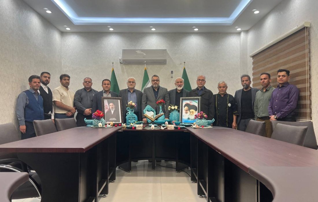 حضور دکتر محمودی در جمع کارکنان نیشکر سلمان فارسی هم‌زمان با تحویل سال ۱۴۰۵