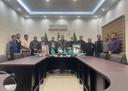 حضور دکتر محمودی در جمع کارکنان نیشکر سلمان فارسی هم‌زمان با تحویل سال ۱۴۰۵