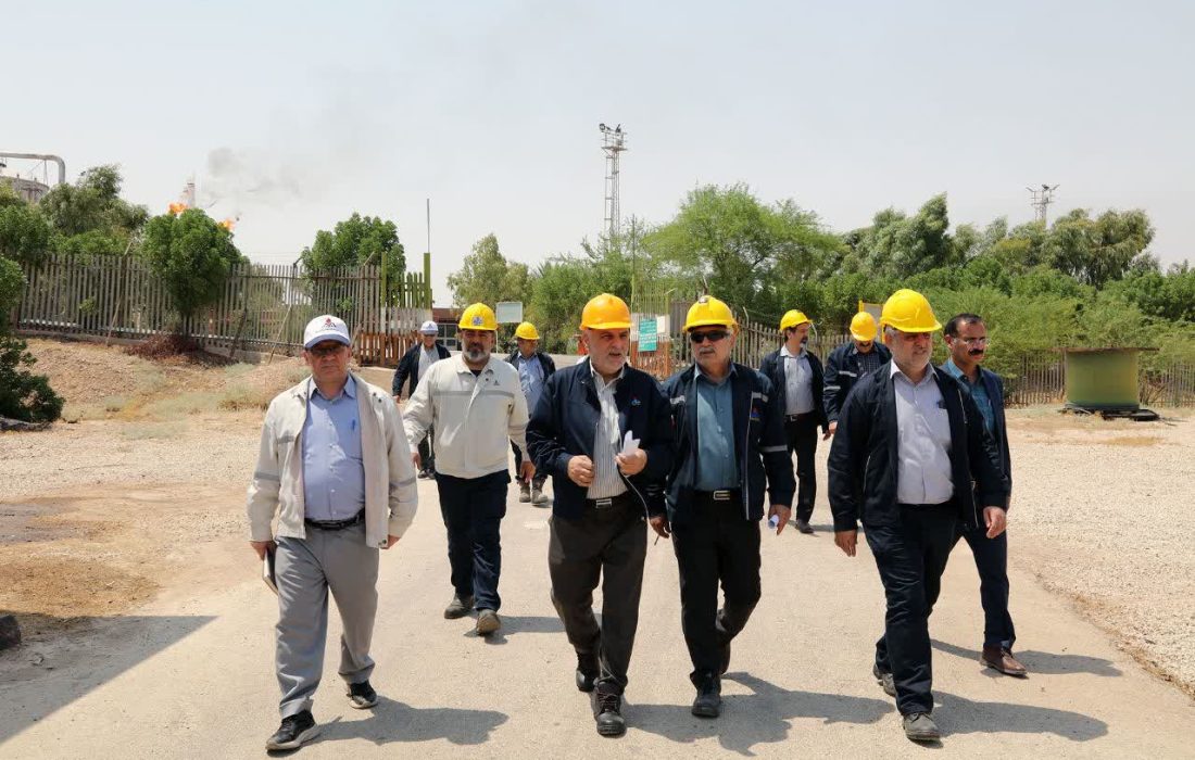 سرپرست مدیریت عملیات نفت و گاز مارون با كاركنان عملیاتی ديدار کرد