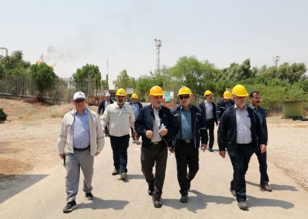 سرپرست مدیریت عملیات نفت و گاز مارون با كاركنان عملیاتی ديدار کرد