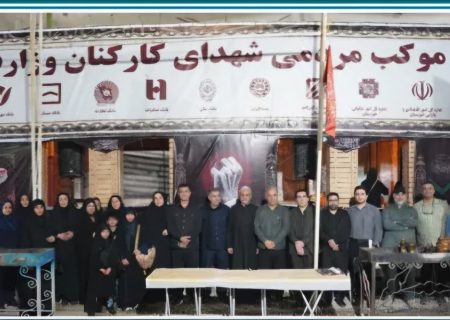 حضور مدیرکل امور مالیاتی خوزستان در موکب خدمت‌رسانی به زائران اربعین در مرز چذابه