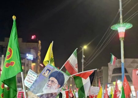 از میدان مقاومت تا سنگر اقتصاد؛ ملت مبعوث تا پیروزی نهایی ایستاده است